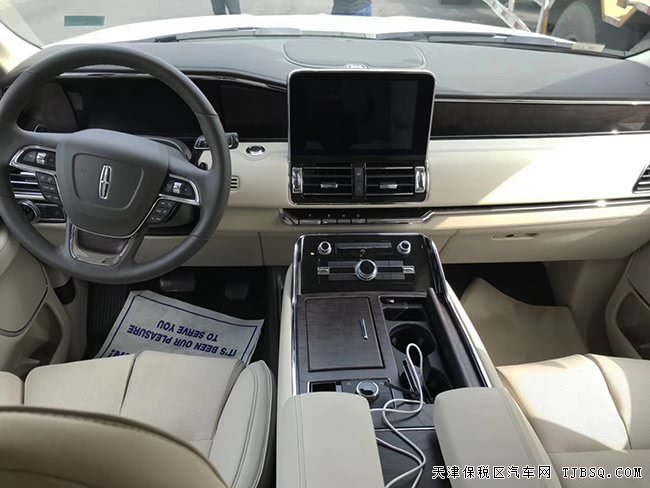 2018款林肯领航员3.5T美规版 10速/22轮/全景现车130万