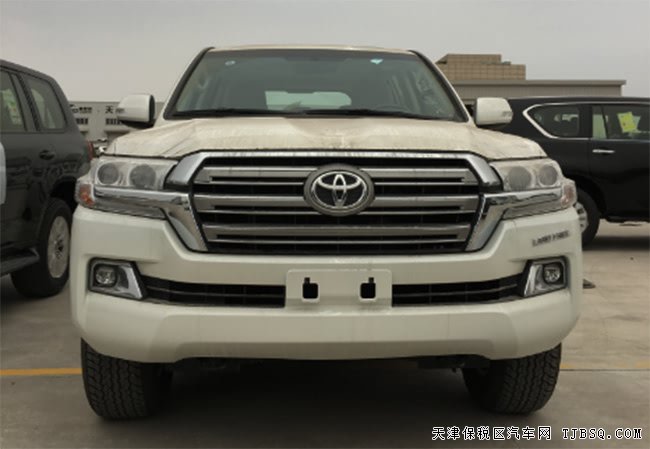 2018款丰田酷路泽4600中东版 8气囊/18轮/天窗现车91万