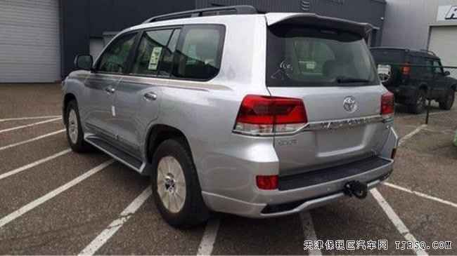 2018款丰田酷路泽4500中东版 柴油版现车优惠来袭