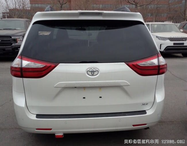 2018款丰田塞纳3.5L两驱XLE版 双电动门/八座现车45.4万