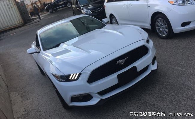 17款福特野马2.3T加规版 19英寸熏黑轮/性能包现车30万