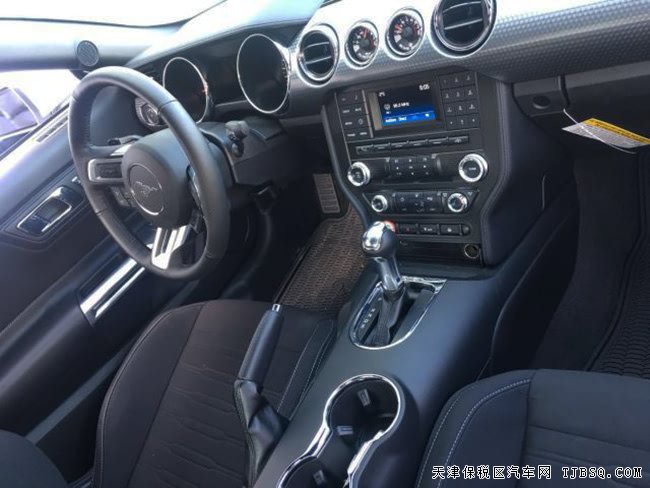 17款福特野马2.3T加规版 19英寸熏黑轮/性能包现车30万