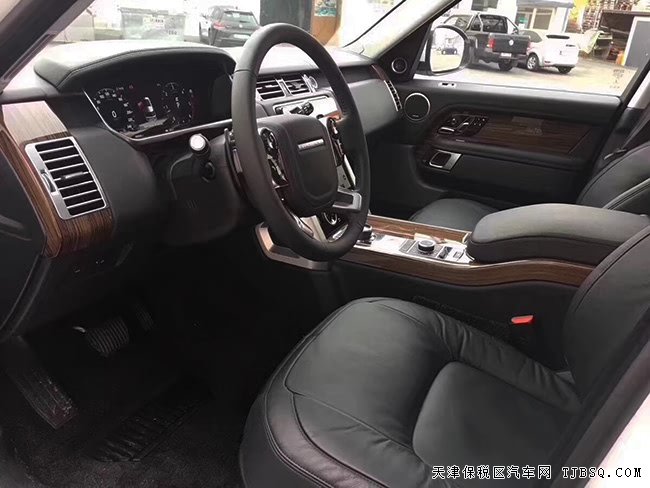 2018款路虎揽胜3.0T行政柴油版 全景天窗/19轮现车120万