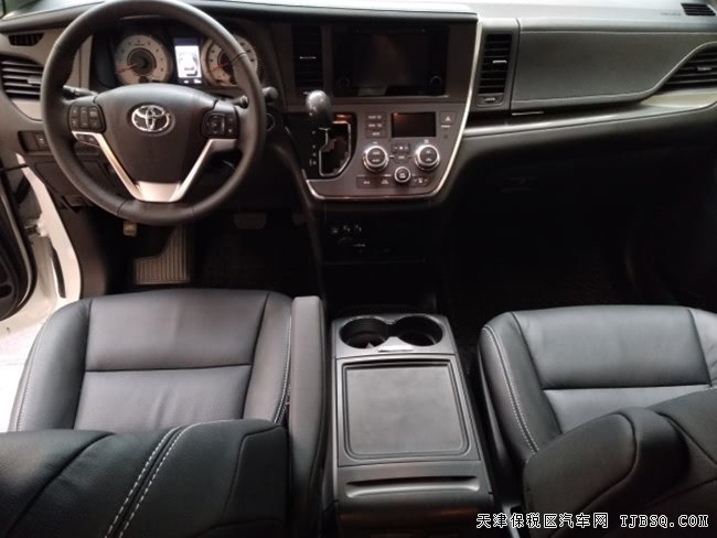 17款丰田塞纳3.5L两驱运动版 19轮/真皮/科技包现车52万