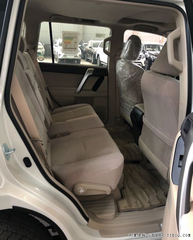 18款丰田霸道4000中东版 9气囊/天窗/外挂备胎现车61万