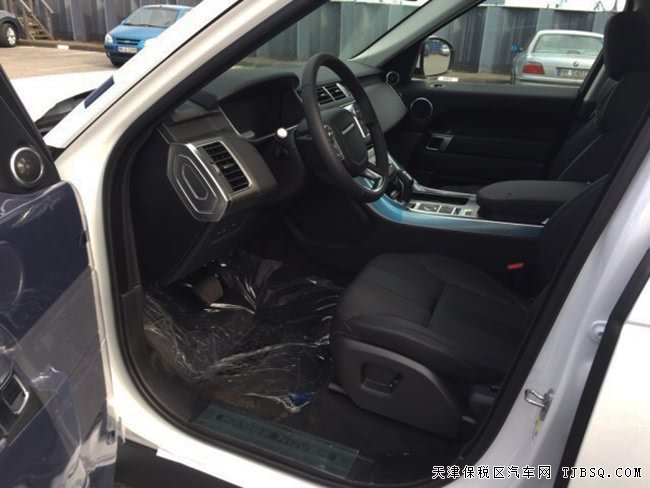 17款路虎揽胜运动汽油版 20轮/全景天窗/电吸门现车85万