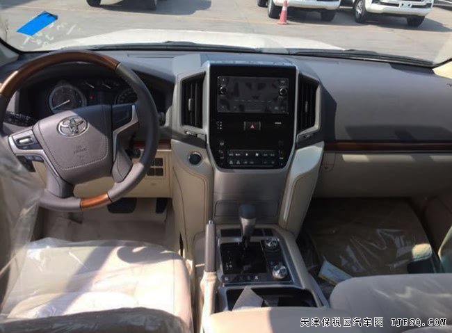 18款丰田酷路泽4000中东版 7座/18轮/天窗现车68.8万
