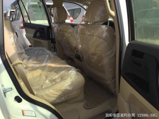 2017款丰田酷路泽4600中东版 18轮/天窗/8气囊现车88万