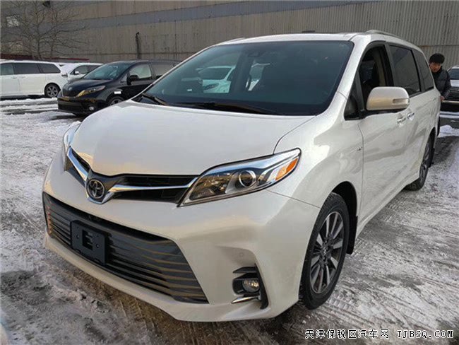 平行进口车丰田塞纳3.5L四驱版 18款现车震撼呈现
