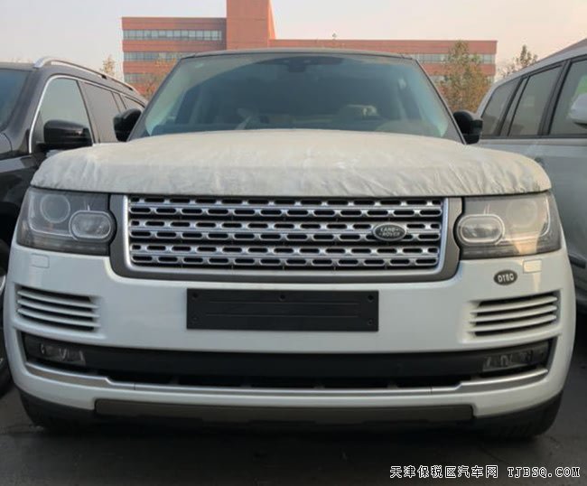2017款路虎揽胜3.0T柴油加长版 20轮/全景天窗现车129万