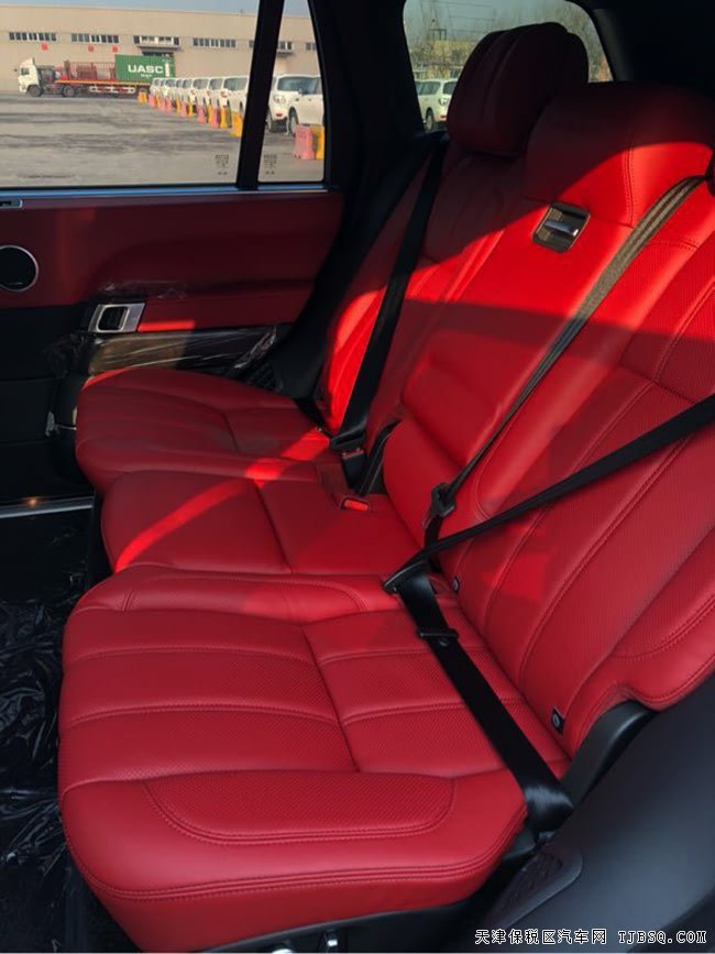 17款路虎揽胜3.0T柴油创世加长版 平行进口车145万劲惠