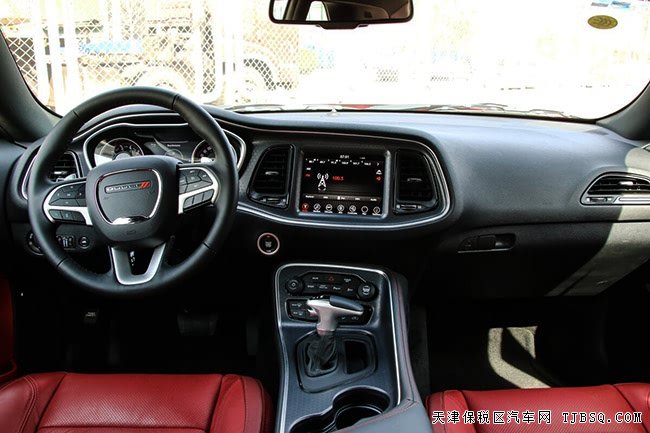 18款道奇挑战者3.6L加规版 天窗/性能包/赛道包现车51万