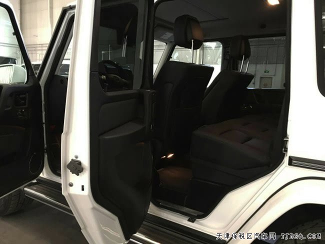 2017款奔驰G550美规版 可调节悬挂/19轮/天窗现车175万