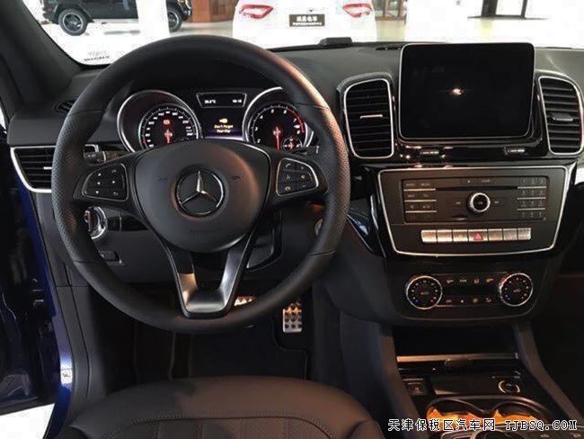 2018款奔驰GLE400加规版 灯包/豪华包/电吸门现车82.5万