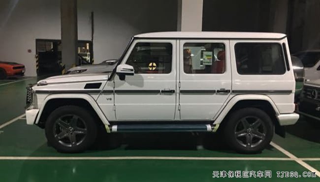 2018款奔驰G500中东版 Designo座椅/天窗/19轮现车180万