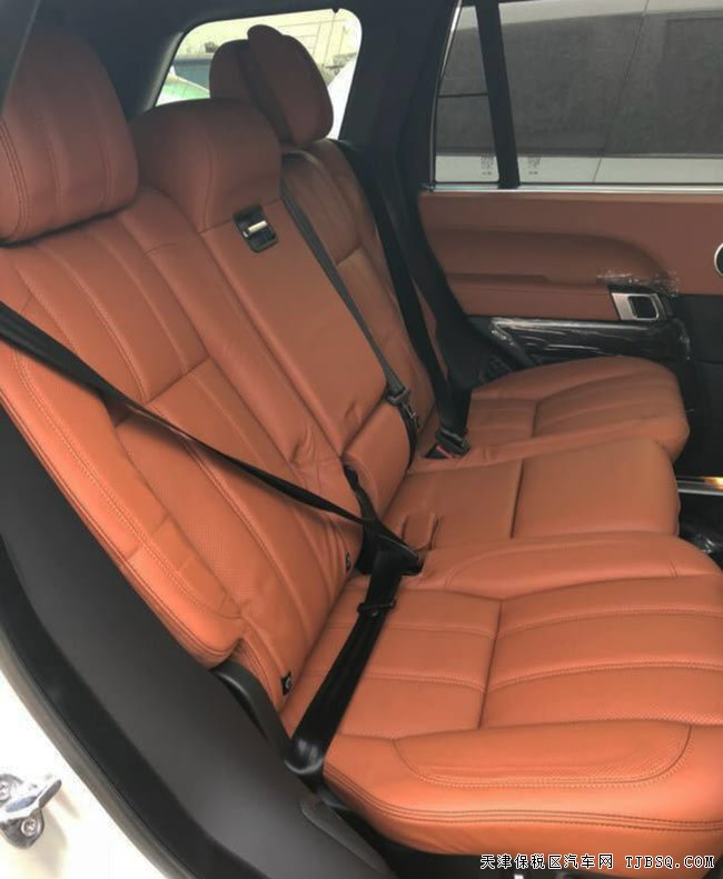 17款路虎揽胜3.0T柴油创世加长版 全景/创世包现车143万