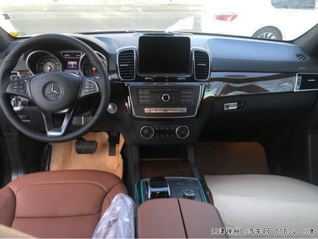 2018款奔驰GLE400中东版 动感运动SUV现车震撼呈现