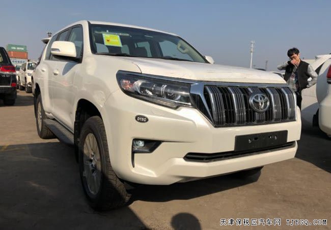 2018款丰田霸道2700中东版 9气囊/天窗/底挂现车49.5万