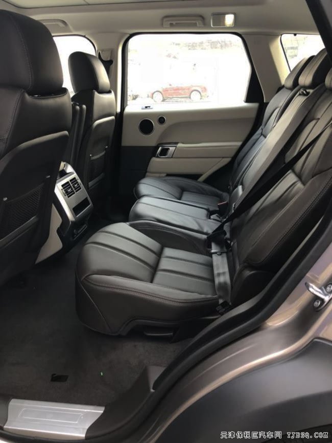 17款路虎揽胜运动柴油版 液晶仪表/20轮/全景现车82.5万