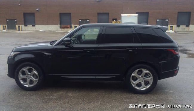 18款路虎揽胜运动汽油加规版 20轮/全景天窗现车95.5万