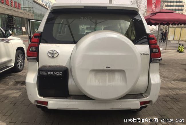 2018款丰田霸道2700中东版 后挂备胎/天窗/17轮现车49万