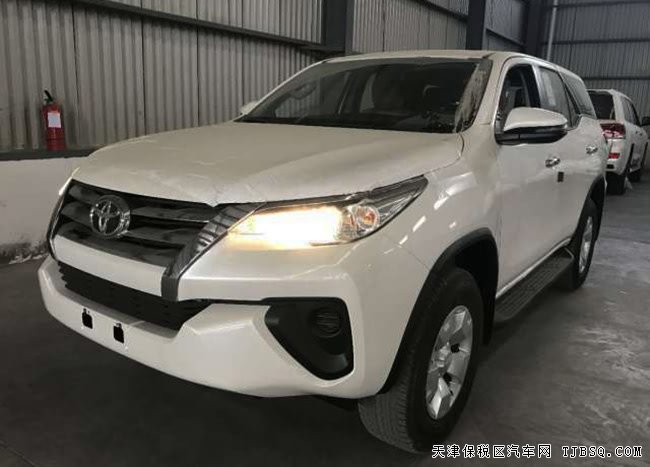18款丰田穿越者2.7L中东版 平行进口7座现车优享折扣