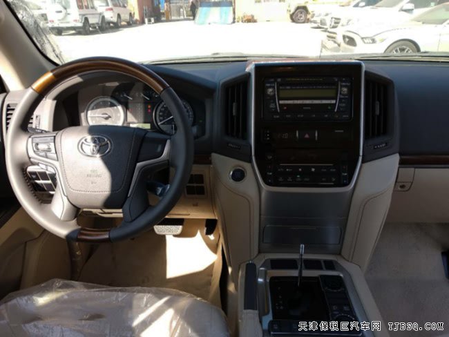 2018款丰田酷路泽4600中东版 七座/天窗/遥启现车88.5万