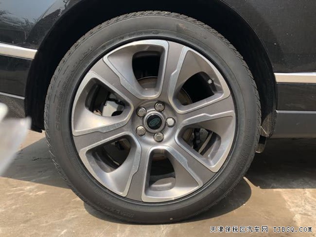 18款路虎揽胜3.0T柴油创世加长版 21轮/创世包现车165万