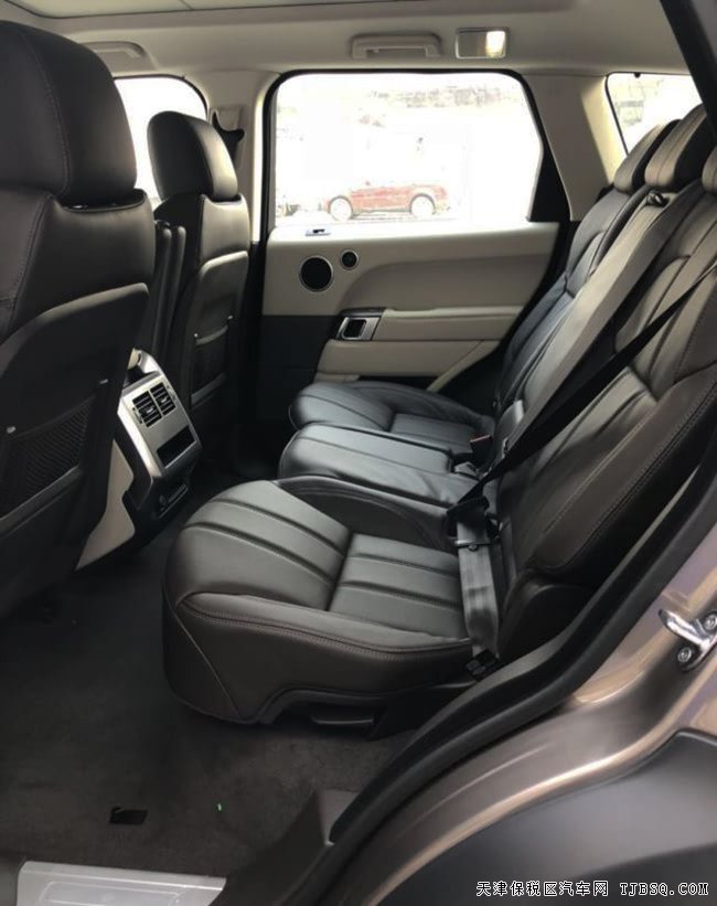 17款路虎揽胜运动柴油版 真皮/全景/20轮现车82.5万尊享