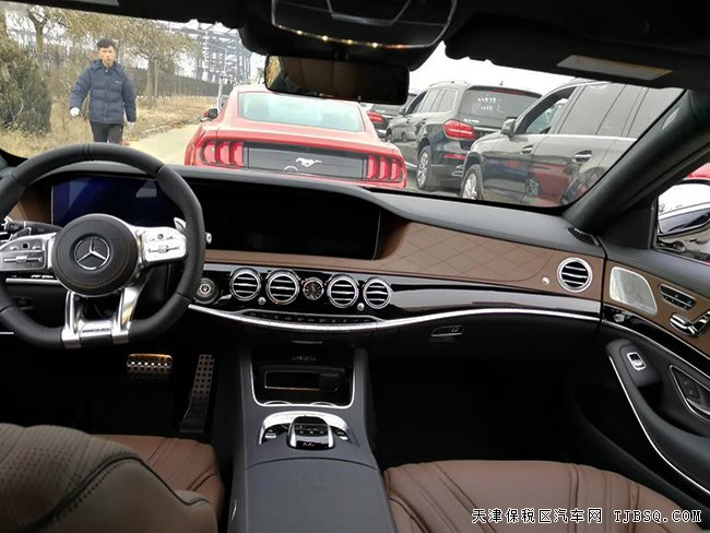 2018款奔驰S63AMG加规版 豪华轿车现车盛惠酬宾