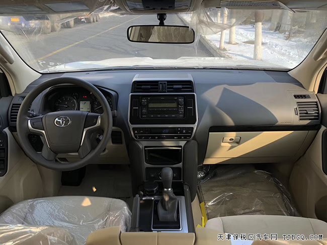 2018款丰田普拉多2700中东版 七座/17轮/底挂现车43.5万