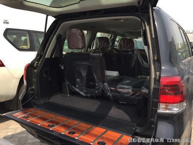 18款丰田陆地巡洋舰5.7L中东版 5700现车优惠促