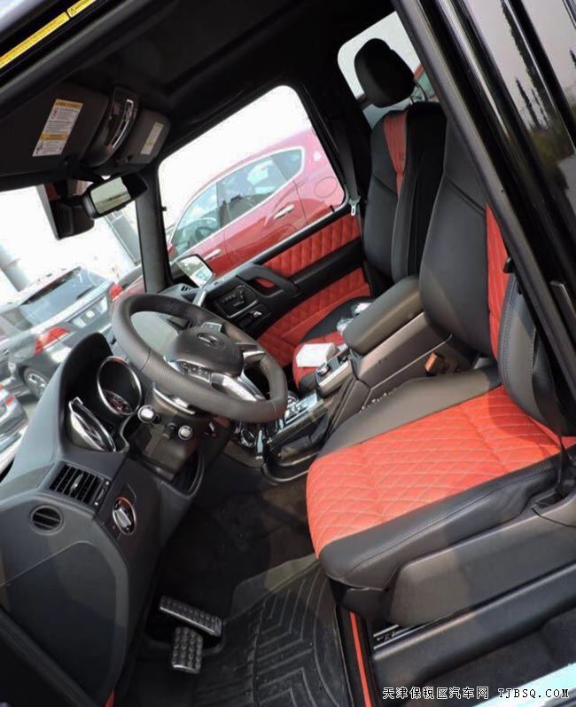 2018款奔驰G63AMG加规版 5.5T现车热销优惠酬宾