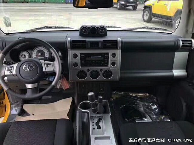 17款丰田FJ酷路泽4.0L中东版 8气囊/JBL/双差现车51.5万