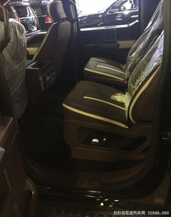 2018款福特勇猛者3.5T美规版 全景天窗/7座现车80万钜惠