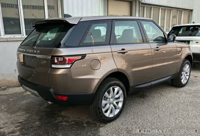 2017款路虎揽胜运动柴油版 全景/牛津皮/20轮现车82.5万