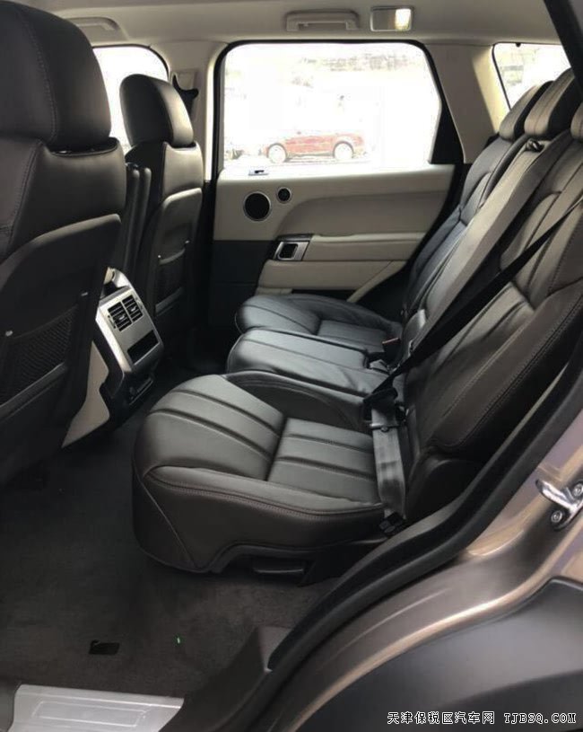 2017款路虎揽胜运动柴油版 全景/牛津皮/20轮现车82.5万