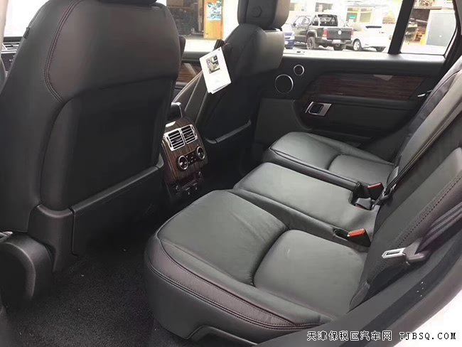 18款路虎揽胜3.0T行政汽油版 20轮/二代/全景现车122万