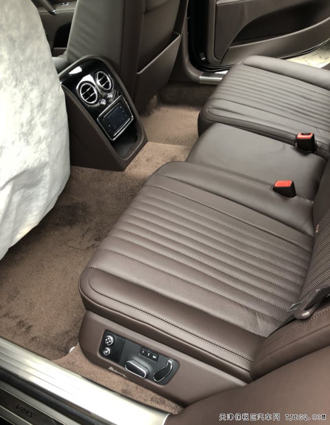 2018款宾利飞驰4.0T欧规版 V8S现车热销尊享奢华