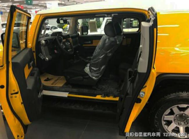 17款丰田FJ酷路泽4.0L中东版 JBL音响/17轮现车51万优购