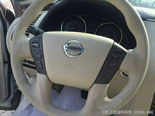17款日产尼桑途乐5.6L中东版 天窗/18轮/后差现车70.3万