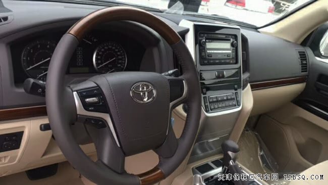 2018款丰田酷路泽4000中东版 丐版/天窗版现车62.5万起