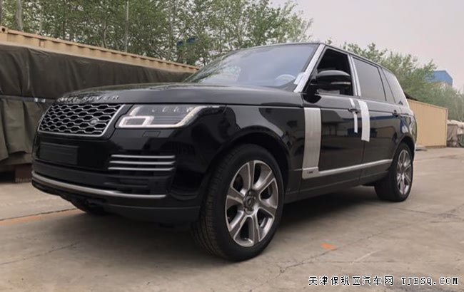 18款路虎揽胜3.0T柴油创世加长版 21轮/创世包现车161万