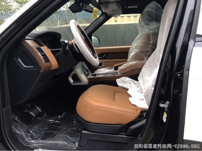 18款路虎揽胜3.0T柴油创世加长版 21轮/创世包现车161万