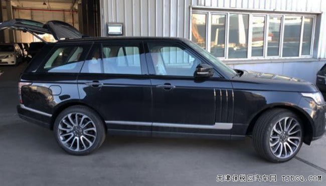 2017款路虎揽胜3.0T柴油创世版 22轮/4座/全景现车134万