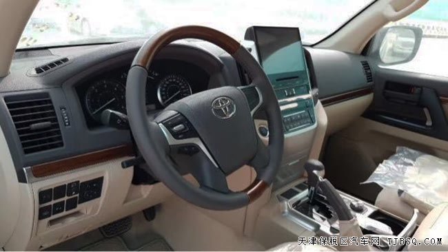 18款丰田酷路泽4500中东版柴油 7座/蠕行/中差现车108万