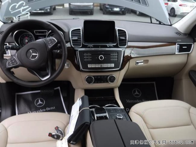 18款奔驰GLS450美规版 外观包/停辅包/全景现车97.5万起