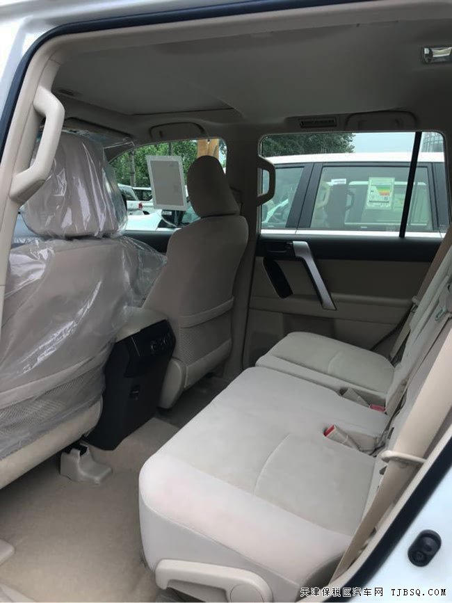 2018款丰田普拉多2700中东版 七座/天窗/后挂现车46.2万