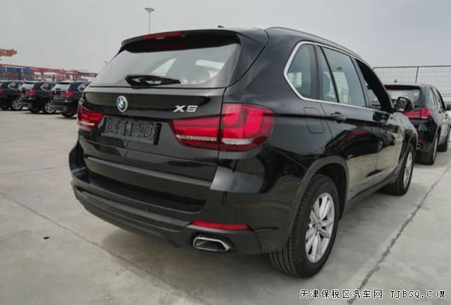 2017款宝马X5欧规版 全景天窗/18轮/液晶仪表现车63.8万