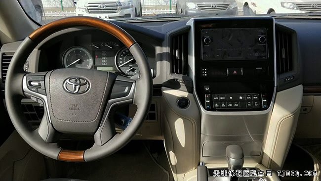 平行进口车18款丰田陆巡4.0L中东版 现车优惠购